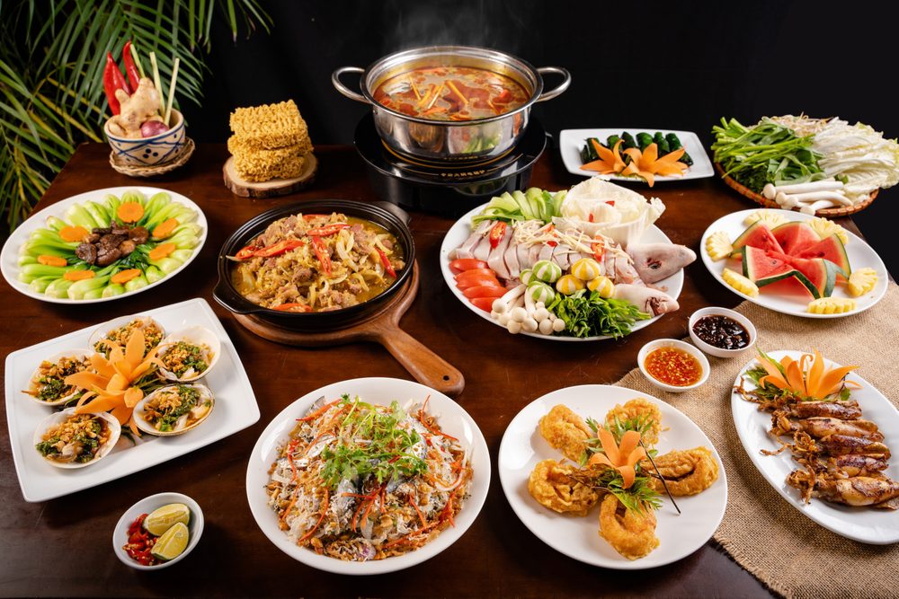 C&aacute;ch T&acirc;n M&acirc;m Cỗ Ng&agrave;y Lễ: Giữ Trọn Vị Xưa Th&ecirc;m N&eacute;t Nay