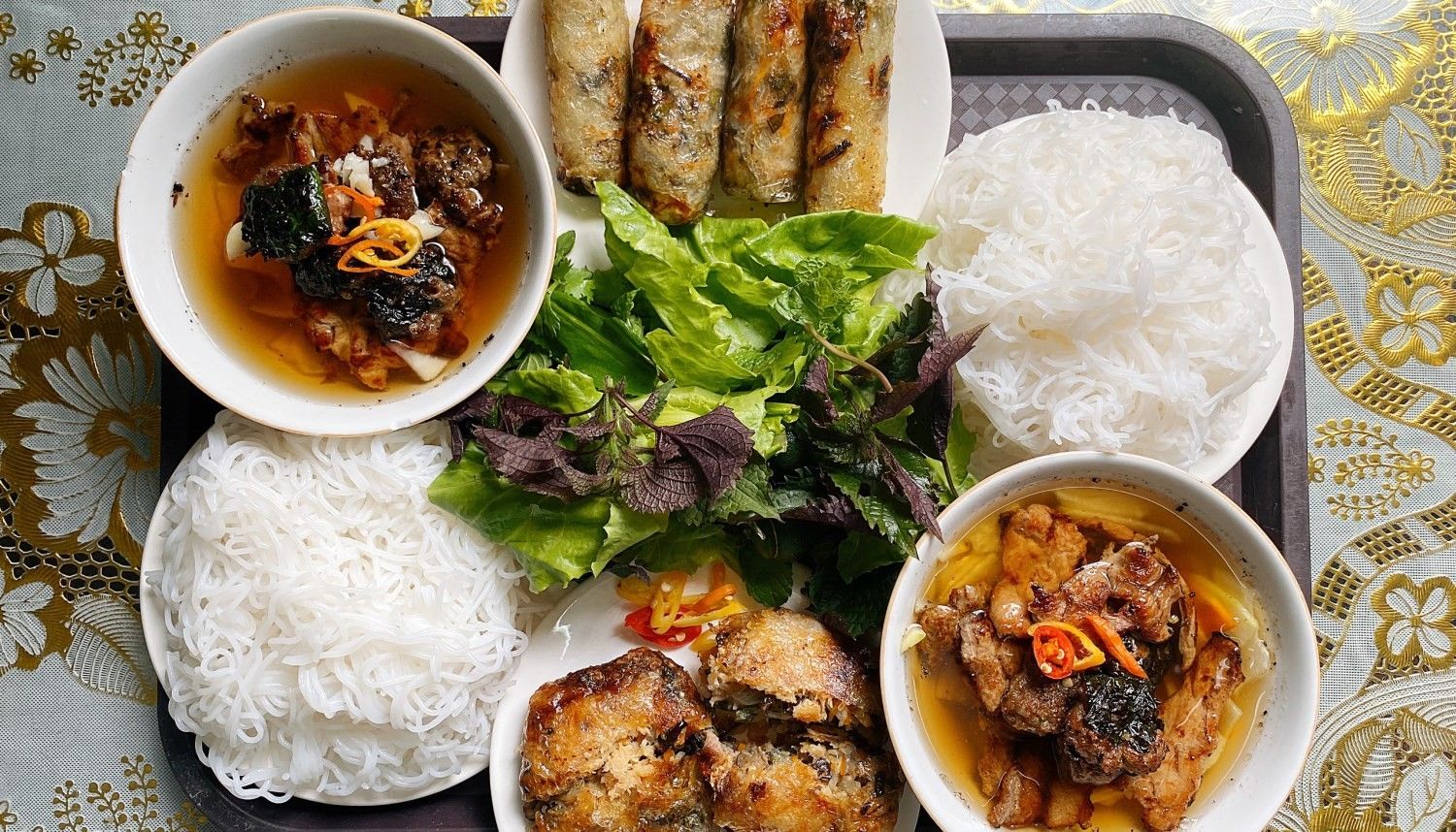 Hướng Dẫn C&aacute;ch L&agrave;m B&uacute;n Chả H&agrave; Nội Thơm Lừng Chuẩn Vị